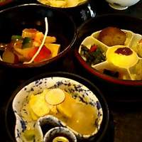 韻松亭 - 茶壷弁当