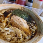 濃厚ラーメン 大葉商店 - 濃厚醤油ラーメン (竹岡式ラーメン)