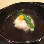 まき村 - お椀：松葉ガニのしんじょ