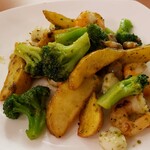 Ekimae Teraso - 海鮮と野菜のソテー
