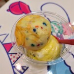 サーティワンアイスクリーム - スモールダブルカップ(520円)です。