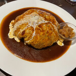 エッセンス - デミグラスソースオムライス