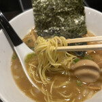 俺の空 - ストレートの細麺