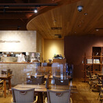 ハーベステラス - 店内ウッディーでお洒落〜♬