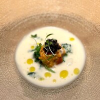 ガストロノミーソール ヤナギヤ - ホワイトアスパラのスープ 雲丹とキャビアのせ
