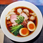 Ramen Hachino Ashiha - ちゃーしゅーわんたん麺杉樽仕込特選湯浅醤油味ｗｉｔｈ半熟煮玉子