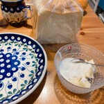 食ぱんの店　春夏秋冬 - 料理写真:肝心のパン…完食！
