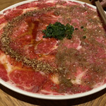 THE KINTAN STEAK - ＊ 日本一のサーロインユッケ ハーフ＆ハーフ　2,980円