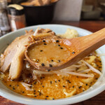 りらくしん - 辛味噌ラーメン(普通200g)¥780円