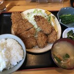 Iinoya - 220408金　神奈川　飯野屋　豚バラカツカキフライ定食1,000円