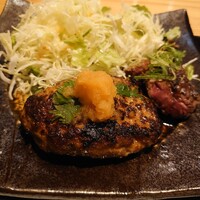 黒毛和牛専門 天の幸山の幸 淀屋橋店  - ハンバーグ＆ハラミステーキ1,500円✨おろしポン酢で。デミグラスソースも選択できます。サラダにかかった薄め少なめの柑橘系ドレッシングがとても好みでした♪