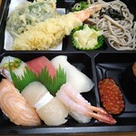 札幌海鮮丸 - 料理写真:出前館で「すし天そば」頼んだって〜かぁ～♪
