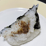 Onigiri Semmonten Korokoro - 牛肉しぐれ煮（小）断面