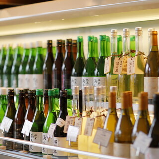 お気に入りのお酒をご自宅へ。併設ショップでお買い物