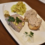 ワインバー バッカス - 前菜３種の盛り合わせ（１，１００円）２０２２年４月