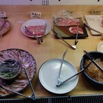 Sumibiyakiniku Ajiwaihoudai En - お肉コーナー