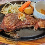 霜降牛ステーキ千 - 特別限定ステーキ830円