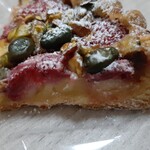 手作りマフィン レフィーユ - 苺のタルト横から