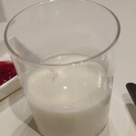 セントル ザ・ベーカリー - サービスの牛乳 ちょっと飲んじゃいました