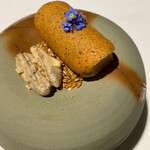 ラ・ヴァガボンド - フォアグラのテリーヌ　トンカ豆　ピーカンナッツ　亜麻仁