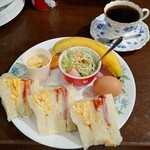 パンドラ - 料理写真:モーニングB＋ブレンドコーヒー（500円）