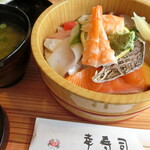 幸寿司 - ちらし寿司。1,650円