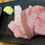 立喰い焼肉 治郎丸 - 