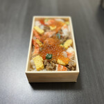 スシロー - すき焼き海鮮弁当（税込み１１００円）