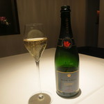 エクアトゥール - NV CHAMPAGNE ESPRIT DE GIRAUD BRUT HENRI GIRAUD