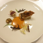 エクアトゥール - ポアソン　五島列島産カサゴのポアレ　その出汁で取ったブイヤベース