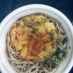 LAWSON - 料理写真:二八蕎麦、激辛スパイス一味\(//∇//)\
