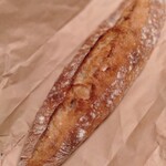 Comme’N TOKYO - バゲット・ア・ラ・マン350円：バターも要らない美味しさ