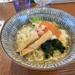 拉麺 イチバノナカ - サーモンとイクラの山葵和えSOBA
