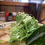 中華蕎麦 春馬 - どどーーーん九条ねぎ