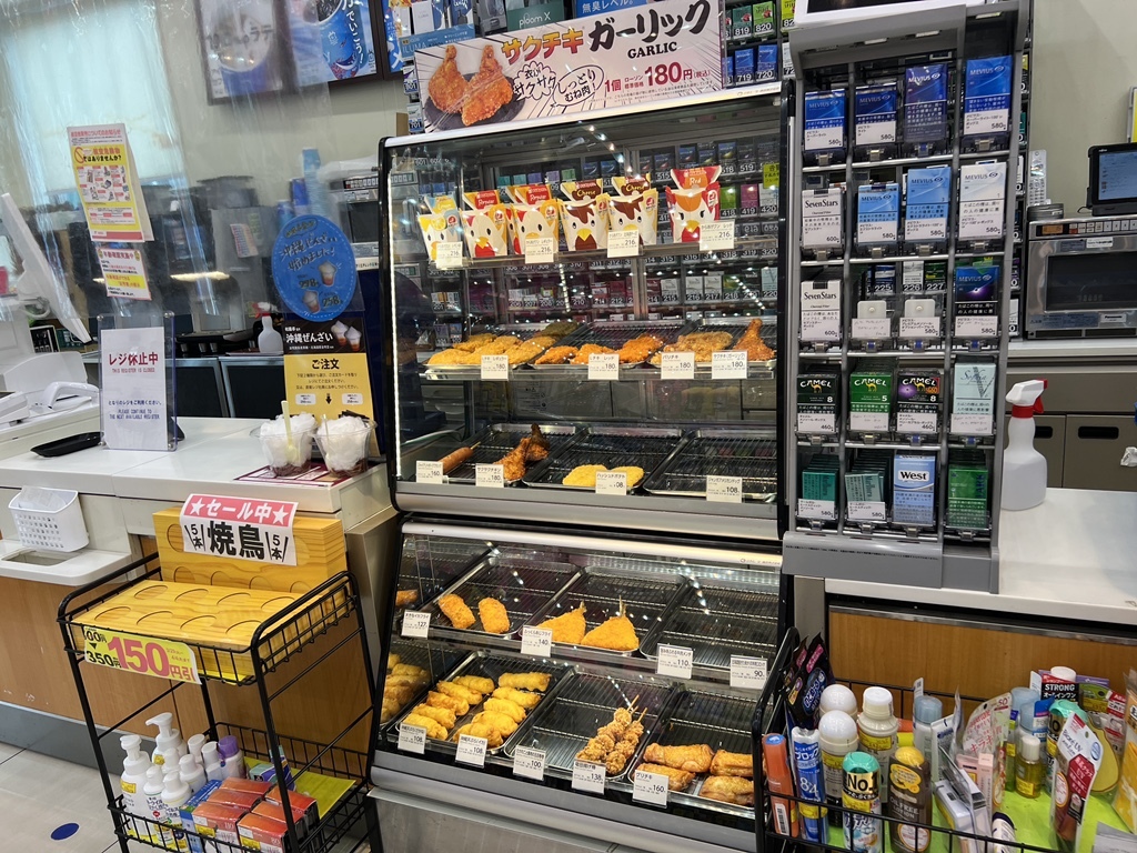 写真 : LAWSON 県立芸術大学前店 （ローソン） - 儀保/コンビニ