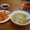 ペンヤ食堂 - 料理写真:チキンライスに野菜スープ