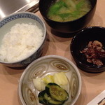 味のちか道 - 美味しいお米と味噌汁、漬け物、牛肉の佃煮