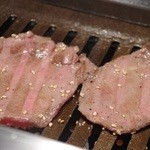 焼肉チャンピオン - 