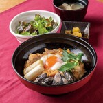 宮崎料理 万作 - 贅沢親子丼御膳