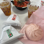 めんたいパーク びわ湖 - 明太ぶたまんとジャンボおにぎり