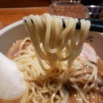 麺屋吉左右 - スープを纏います。