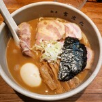 麺屋吉左右 - 味玉ラーメンとトッピングチャーシュー