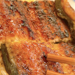うなぎ 横輪おりおり - 箸から伝わるパリッと感