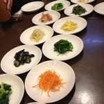 ほうば - 15種類のナムル。