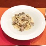 アフェット - <'13/02/06撮影>Ｂランチ 1200円 の自家製ソーセージときのこのクリームソース