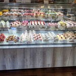 手作りケーキの店 タルト - ショーケース
