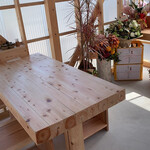 うなぎ 横輪おりおり - 4人がけテーブル席もあります