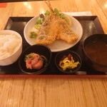 Sakana No Hamakei - アジフライ定食（900円）