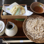 蕎麦荒井 - 野菜の天ぷら蕎麦 大盛り　1,430円+220円(税込)