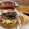 T-1's バーガーカフェ - 料理写真:あらびきバーガー (ダブルサイズ・チーズトッピング)